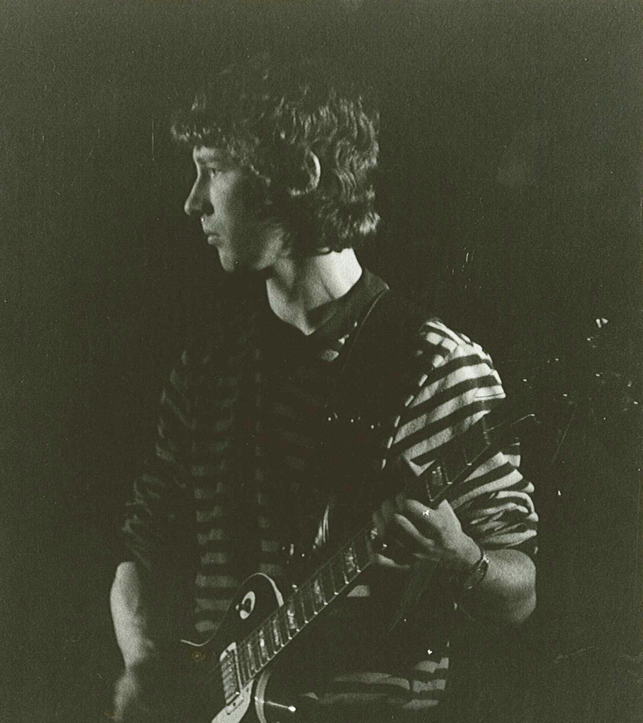 Alcove singer and guitarist Joe Hennon